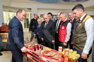 DOKAP illerinde ar kolonilerinin hastalklarla mcadele ve tedavisi projesinin tantm yapld